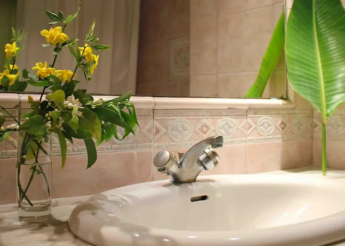 Royal 2* Rhodes City